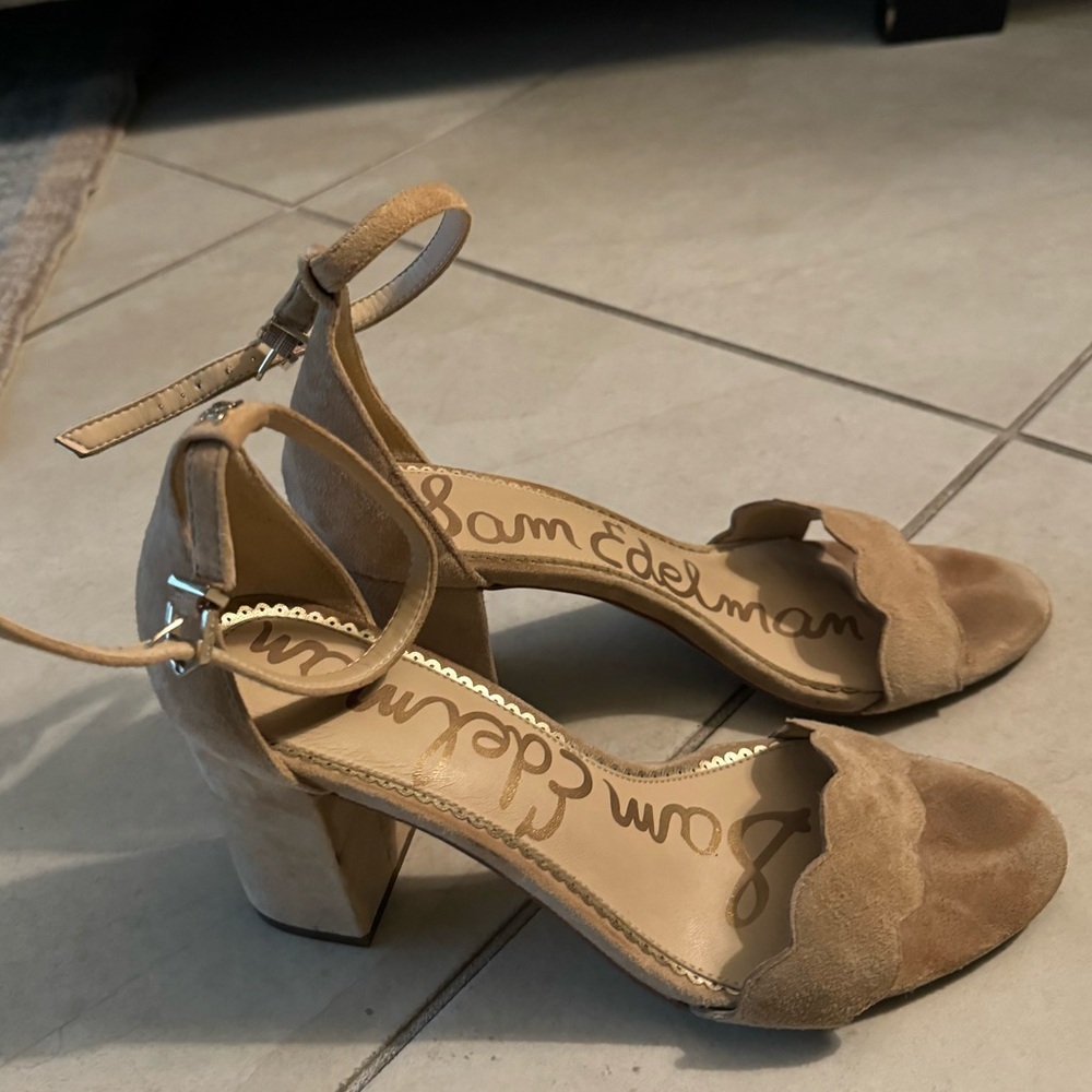 Sam Edelman Beige Suede Scallop Toe Strap Heel